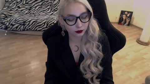 Lilith online show from September 17, 11:46 am