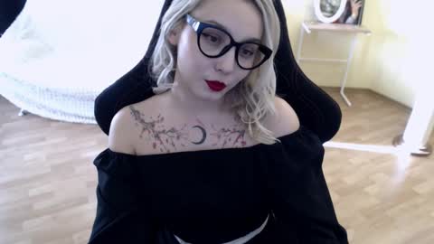 Lilith online show from February 28, 11:36 am