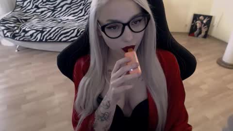 Lilith online show from September 15, 11:33 am