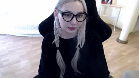 Lilith online show from February 17, 9:46 am