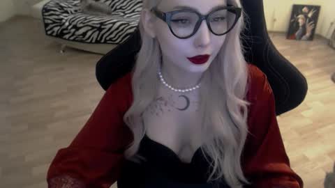 Lilith online show from November 5, 11:45 am