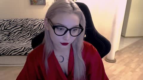 Lilith online show from December 3, 5:26 am