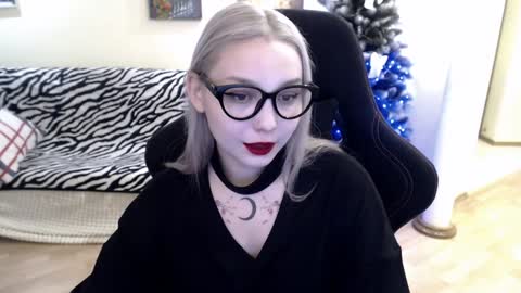 Lilith online show from December 24, 6:22 am