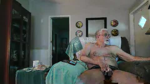 ftljerry76 online show from April 7, 11:18 pm