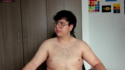 uwu online show from April 11, 7:29 pm