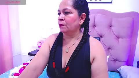 Snapshot of fuckedass4u chatting on September 17, 3:21 am FuckedASS4U online show from September 17, 3:21 am
