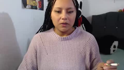 Mia and Gary  online show from May 17, 8:29 pm