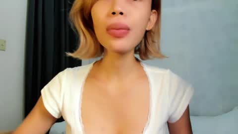 fuckingsexy143 online show from July 9, 2:04 am