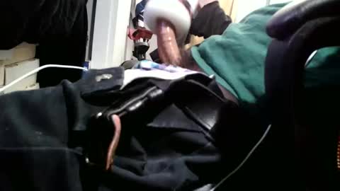 fuckmeallday1975 online show from February 19, 8:13 am