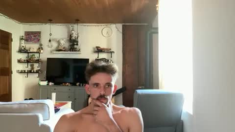 Snapshot of fudde chatting on October 10, 12:44 pm fudde online show from October 10, 12:44 pm