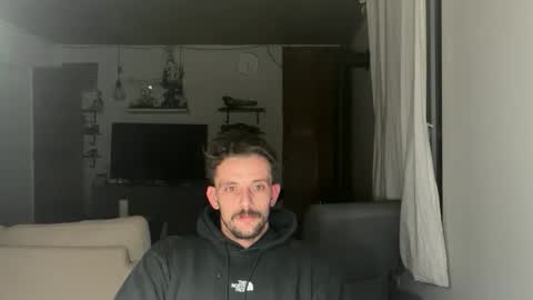 Snapshot of fudde chatting on October 30, 8:20 pm fudde online show from October 30, 8:20 pm