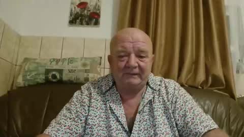 fullballs6 online show from October 9, 2:06 am