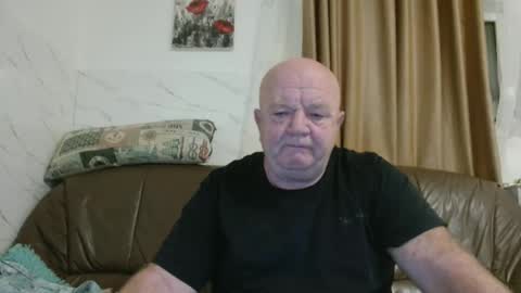 fullballs6 online show from December 2, 3:05 am