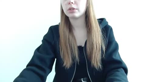 Emma online show from April 14, 11:57 am