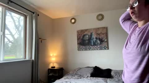 Linnys Palace online show from November 25, 5:12 pm