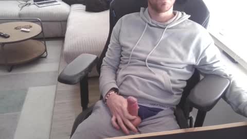 Snapshot of funkybits chatting on March 3, 11:22 am funkybits online show from March 3, 11:22 am