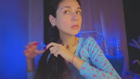 Tiffany online show from October 25, 3:40 am