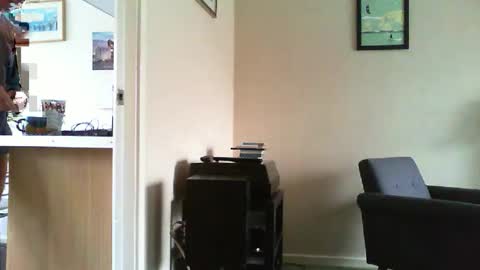 Snapshot of funslimguy chatting on October 5, 3:41 pm Funslimguy online show from October 5, 3:41 pm