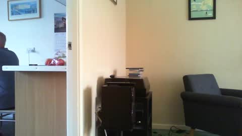 Funslimguy online show from October 24, 4:30 pm