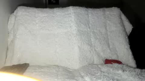 funwithme14785339 online show from October 31, 6:58 am