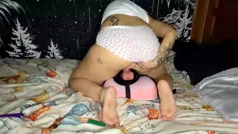 futuresizequeen online show from November 23, 1:25 am