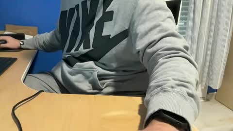 fuzitzu2 online show from March 2, 7:59 am