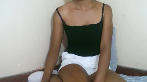 Snapshot of fyah1027 chatting on October 8, 8:37 pm fyah1027 online show from October 8, 8:37 pm