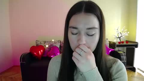 Snapshot of gabby_di chatting on February 27, 9:29 am Jaklin online show from February 27, 9:29 am