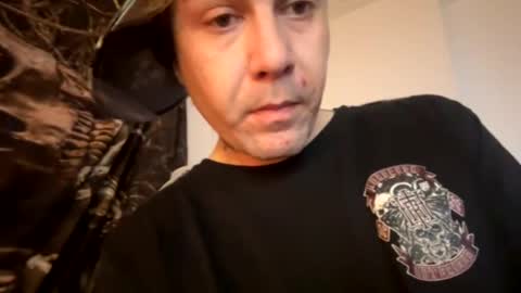 yeeah online show from December 9, 7:39 am