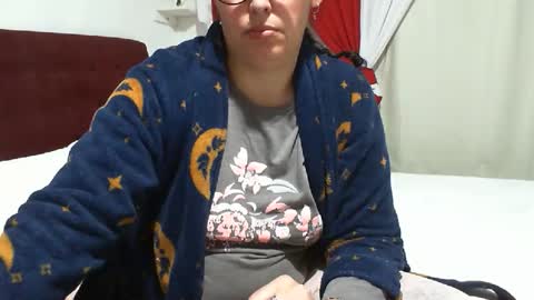 gaby  layla online show from May 20, 8:59 pm