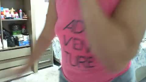 gaby  layla online show from April 1, 10:18 pm