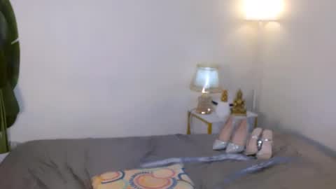 gabriela_deluxe online show from November 30, 8:49 pm