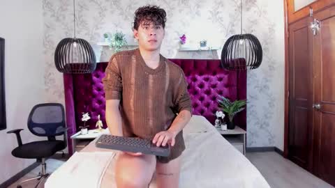 Snapshot of gabriell_ramirez_ chatting on March 11, 9:56 am gabriell_ramirez_ online show from March 11, 9:56 am