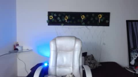 Snapshot of gabriella_live_ chatting on September 25, 9:22 pm gabriella_live_ online show from September 25, 9:22 pm