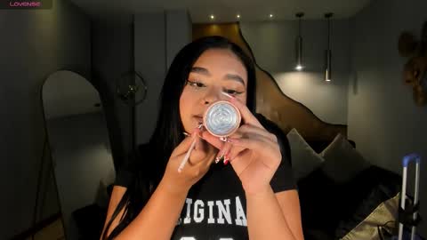 Gabriella Lee online show from January 7, 3:00 am