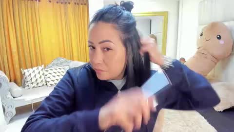 gabriela online show from November 22, 5:33 pm