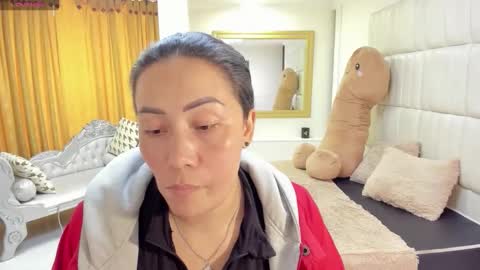 gabriela online show from March 11, 6:33 pm