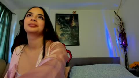 gabyaridiii online show from July 28, 9:14 pm