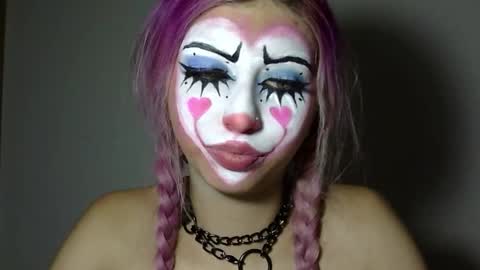 gabygumms online show from November 26, 7:38 am