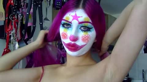 gabygumms online show from October 22, 2:30 pm