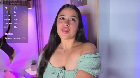 Snapshot of gabyjoness_ chatting on October 16, 6:13 am Gaby online show from October 16, 6:13 am