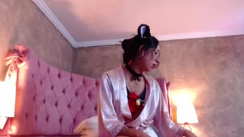 Snapshot of gabypetit chatting on February 18, 12:26 am Gaby online show from February 18, 12:26 am