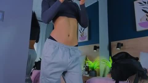 Snapshot of gabypetit chatting on October 1, 8:19 pm Gaby online show from October 1, 8:19 pm