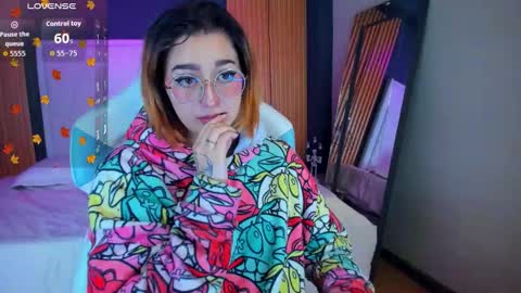 Snapshot of gabyrose9 chatting on October 15, 11:44 am gabyrose9 online show from October 15, 11:44 am