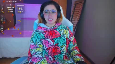Snapshot of gabyrose9 chatting on October 11, 11:26 am gabyrose9 online show from October 11, 11:26 am