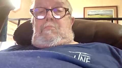 Twenty-Tw0 online show from October 19, 8:24 pm