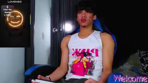 gael_jones online show from December 16, 6:42 am