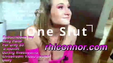 Snapshot of gagngush chatting on September 15, 12:23 am Rhi Connor online show from September 15, 12:23 am
