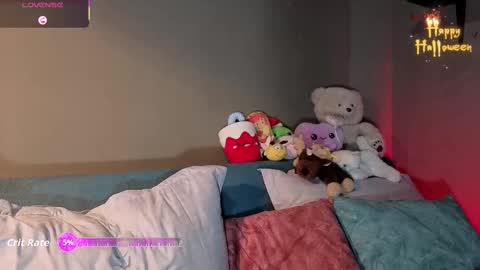 Snapshot of gaia_joness chatting on October 18, 7:18 pm gaia_joness online show from October 18, 7:18 pm