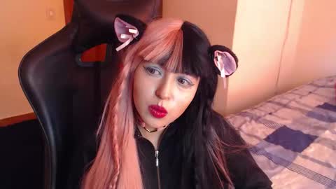 Kate 3 online show from June 4, 7:31 pm